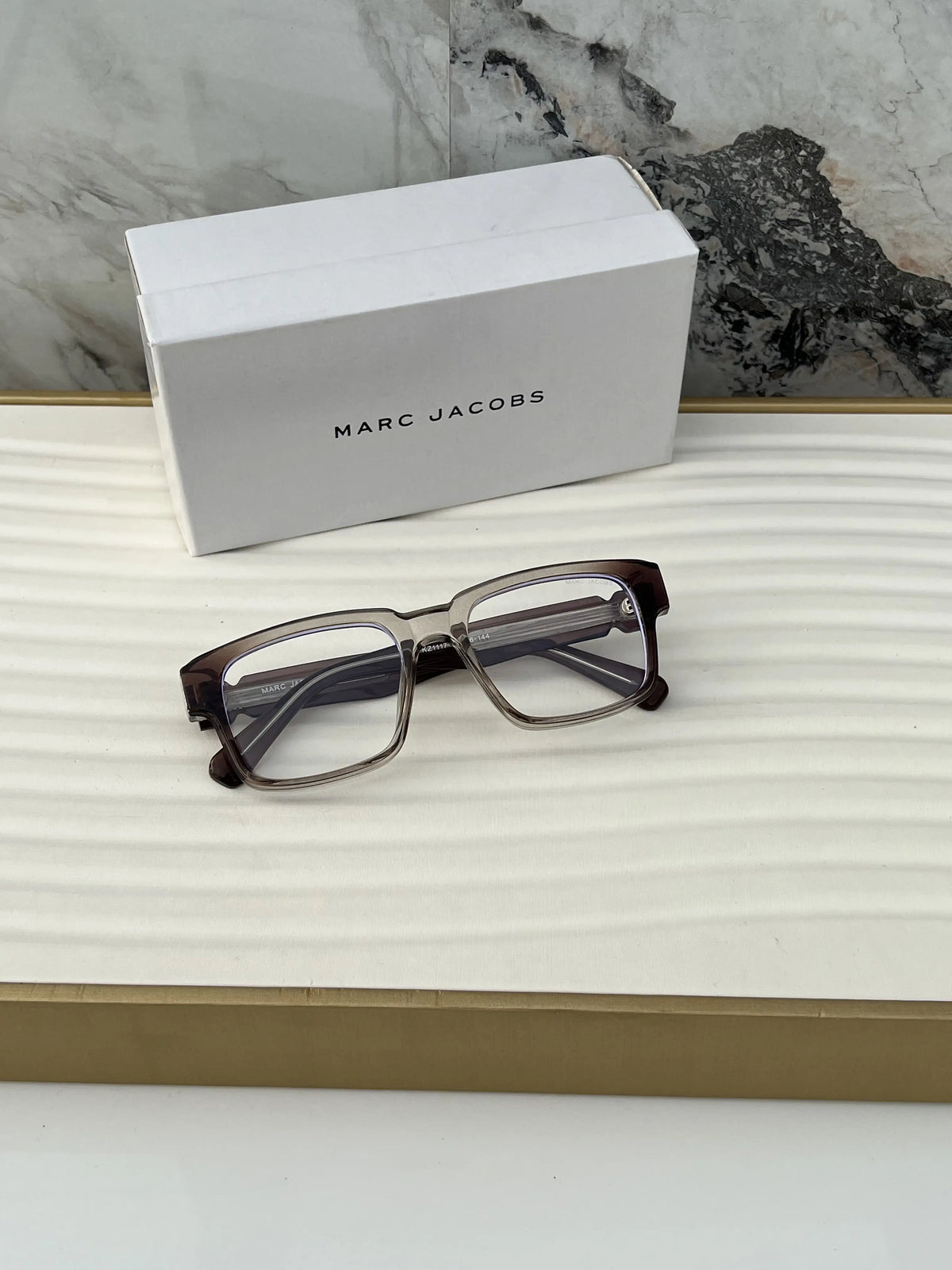 Marc_jacobs_1117_brown