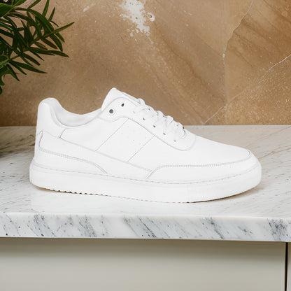 Men’s White Minimal Low-Top Sneakers
