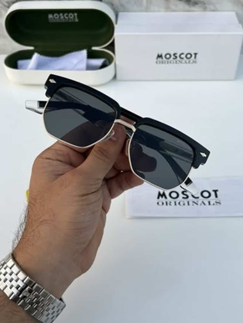 moscot_225_black_gold