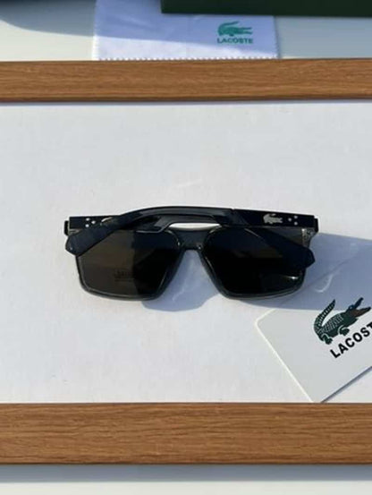58770 grey black