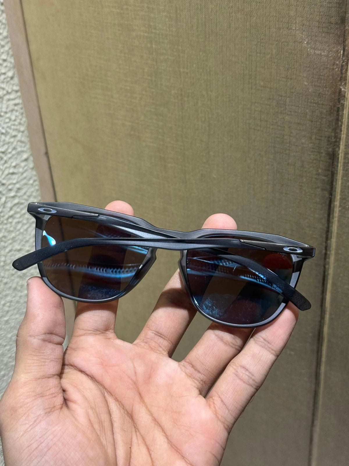Oakle y Grey  Blue Premium Shade 4931