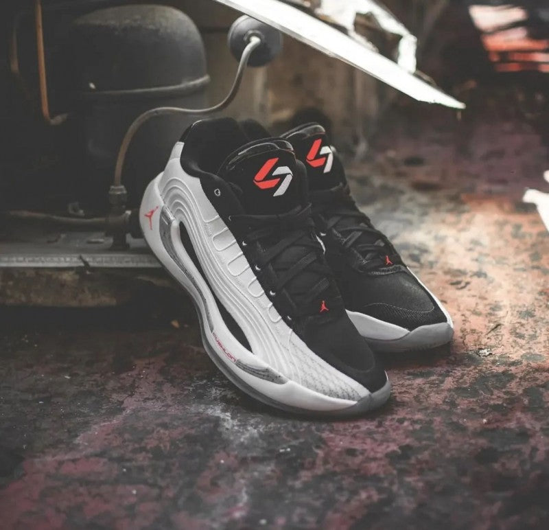Nikee Air Jordan Luka 4 White Cement