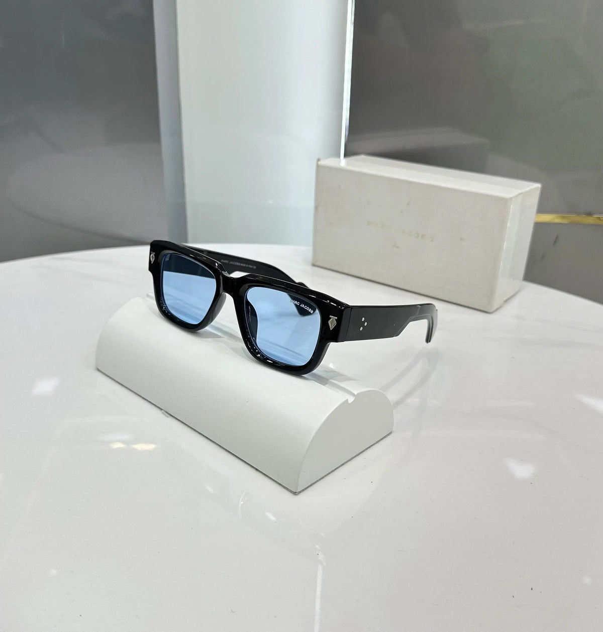 Marc Jacob s Black Blue Premium Shades 
