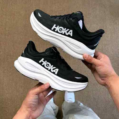 HK. Bondi 9 Black White
